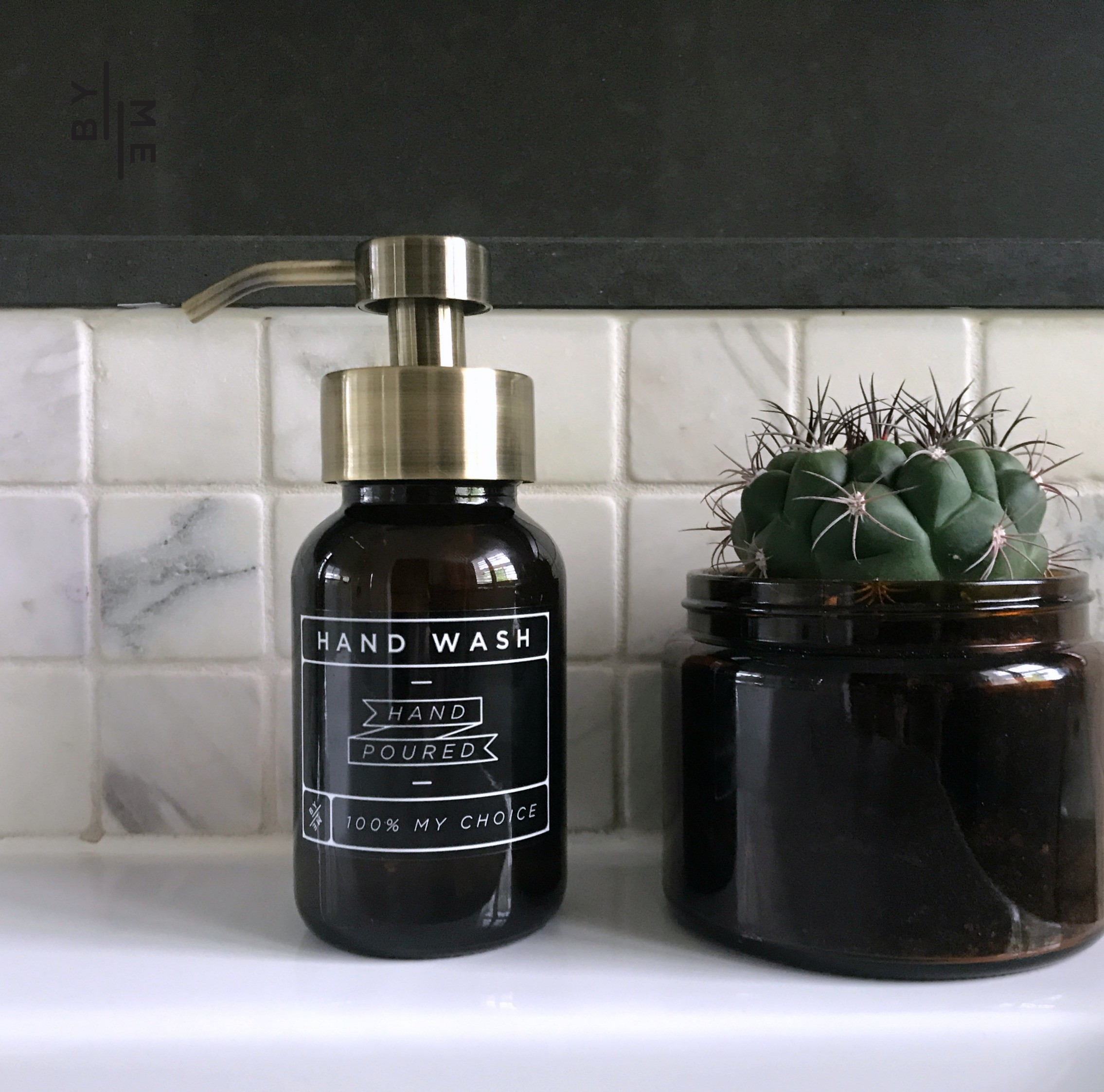 Glass foaming soap dispenser with brass pump